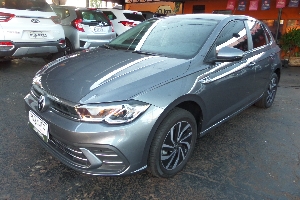 APOLO HAGHLINE 1.0 TB. TSi  2025  Completinho, Automático, Airbag, Abs, Som, +Midia, B.Couro, Roda Liga, cor Cinza, U.dono, na Garantia com 500km, é ZERO