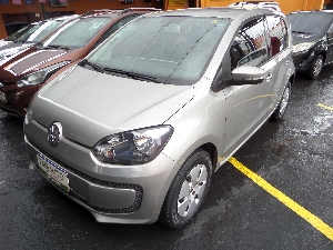 UP - MOVE  1.0 FLEX - VW  2015 Completo, Airbag, Abs, Ar, Dh, Vidro e Trava, Som, Alarme, 4 Portas, cor Prata, Conservado