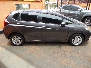 FIT LX 1.5 CVT FLEX 2015 Completo, Automático, Airbag, Abs, Som, Alarme, cor Cinza, Roda Liga, Conservado