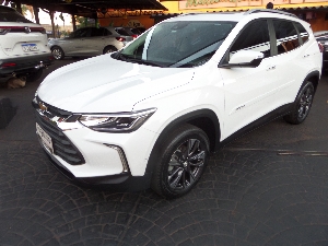 TRACKER PREMIER  1.2TB FLEX 2023  Completinha, Com TETO SOLAR, Automática, Piloto, Airbag, Abs, B.Couro, Som +Midia, cor Branca, U.dono, Top de Linha, 50mlkm, Novinha 
