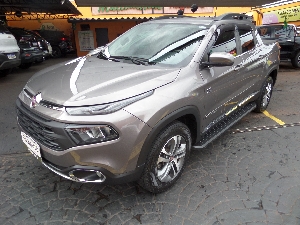 TORO FREEDOM  2.0 DIESEL 4x4 2019 Completa, Automática, U.dono, B.Couro, Som, Alarme, Roda Liga, Cor Cinza, com 32.800km, Novinha