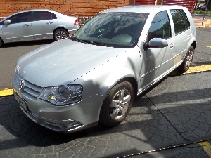 GOLF 1.6 MI FLEX MEC. 2009  Completo, UNICO DONO, Alarme, Roda Liga, cor Prata, bem Conservado, Estepe ok, Manual, Copia chave, é Novinho