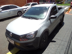 SAVEIRO ROBUST 1.6 FLEX 2023 Completa, Ar, Dh, Vidro e Trava, Alarme, Cor Prata, com 41mlkm, muito novinha